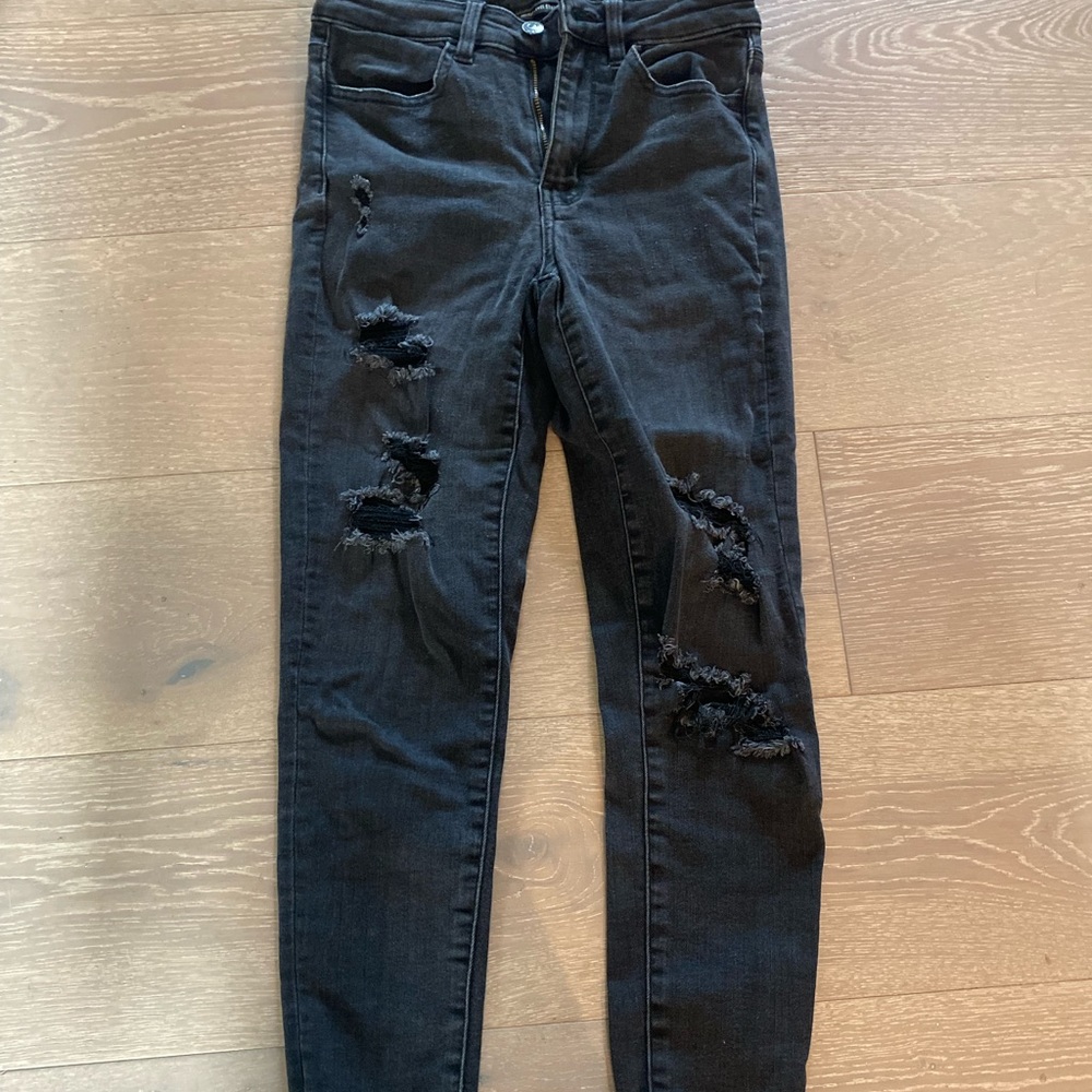 American eagle ripped black skinny jeans size 2